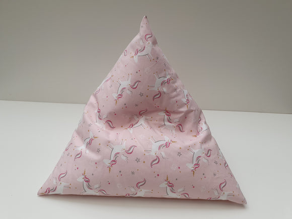 Pyramidenkissen Einhorn Buchkissen oder Tablettkissen