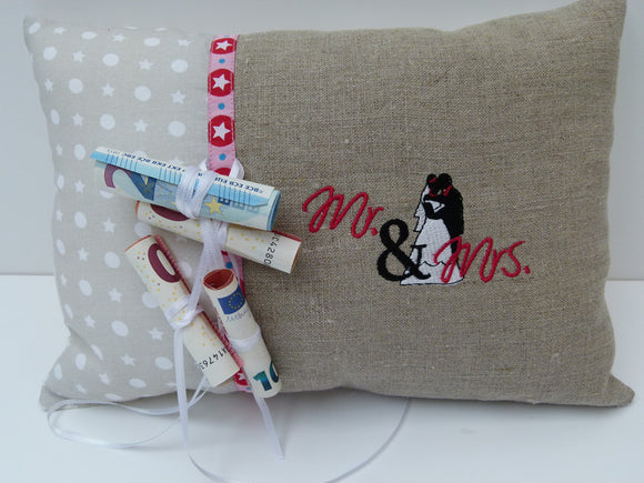 Geldgeschenk Hochzeit Kuschelkissen mit Namen